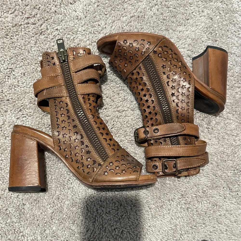 EUC Freebird Theresa Leather booties - Picture 1 of 12